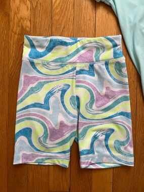 Girls Size S 7 / 8 Justice Swirl Biker Shorts / Summer Tight Long Shorts